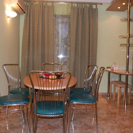 Like Hostel Киев Экстерьер фото