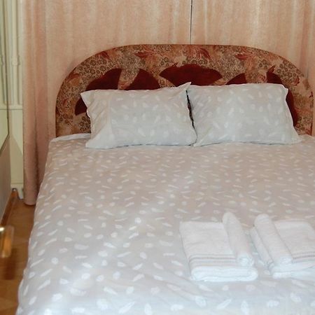 Like Hostel Киев Экстерьер фото